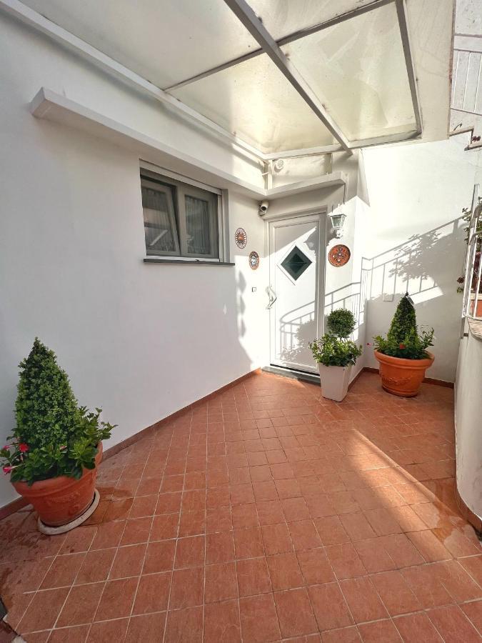 Augusto Capri Apartment Dış mekan fotoğraf